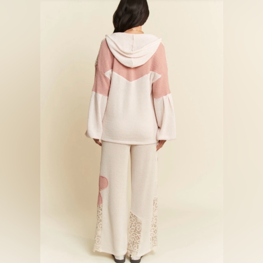 DAVI & DANI Women’s THERMAL MIXTURE KNIT WIDE OPENING PANTS (beige pink) - Picture 5 of 6